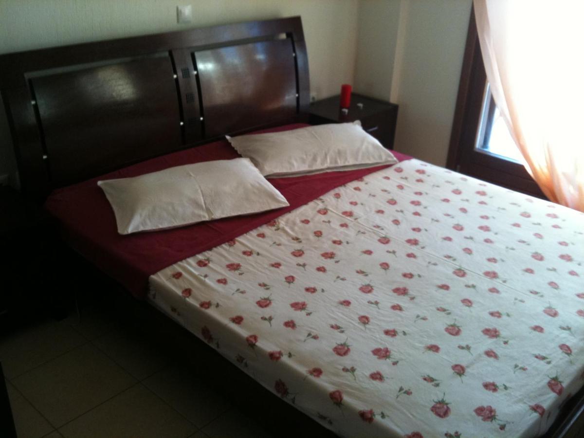 Apartamento Μεζονετα Nea Roda Exterior foto