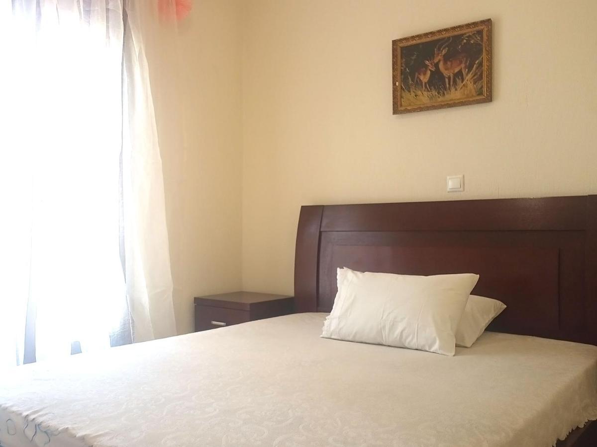 Apartamento Μεζονετα Nea Roda Exterior foto